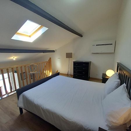Appartamento Les Logis Des Vignobles Saint Emilion En Duplex N 2 Avec Terrasse Esterno foto